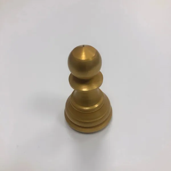 Gull fargestoff for anodisering