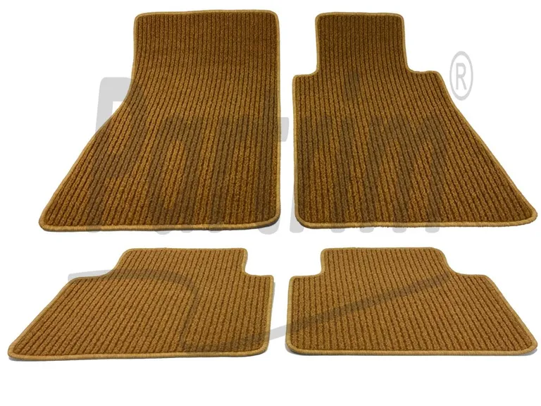 MERCEDES W108 TEPPEMATTE LINE PALOMINO