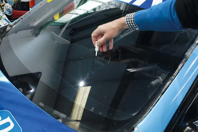 Glassreparasjonssett