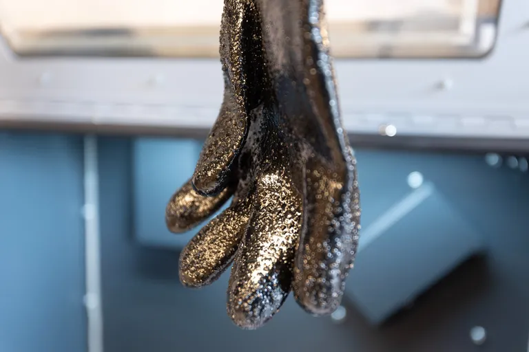 Sandblåsekabinett med frontåpning og avsug, 350 l.