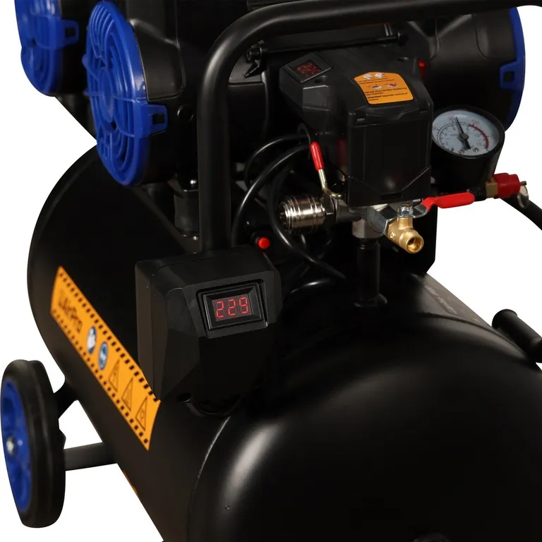 AirPro kompressor, stillegående 3,6hk/40l.