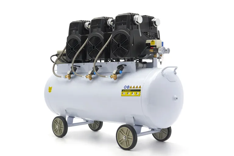 Stillegående kompressor, 5,5hk/150 l. 1-fas