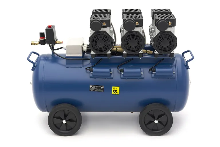 Stillegående kompressor, 3 hk./70 l. 