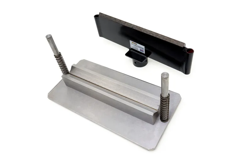 Kantknekke for hydraulisk presse, 305x5 mm.