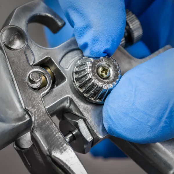 Mini lakkpistol for dørkarmer og småjobber