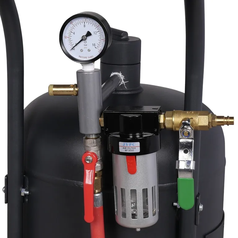 Trykksandblåser 38l.